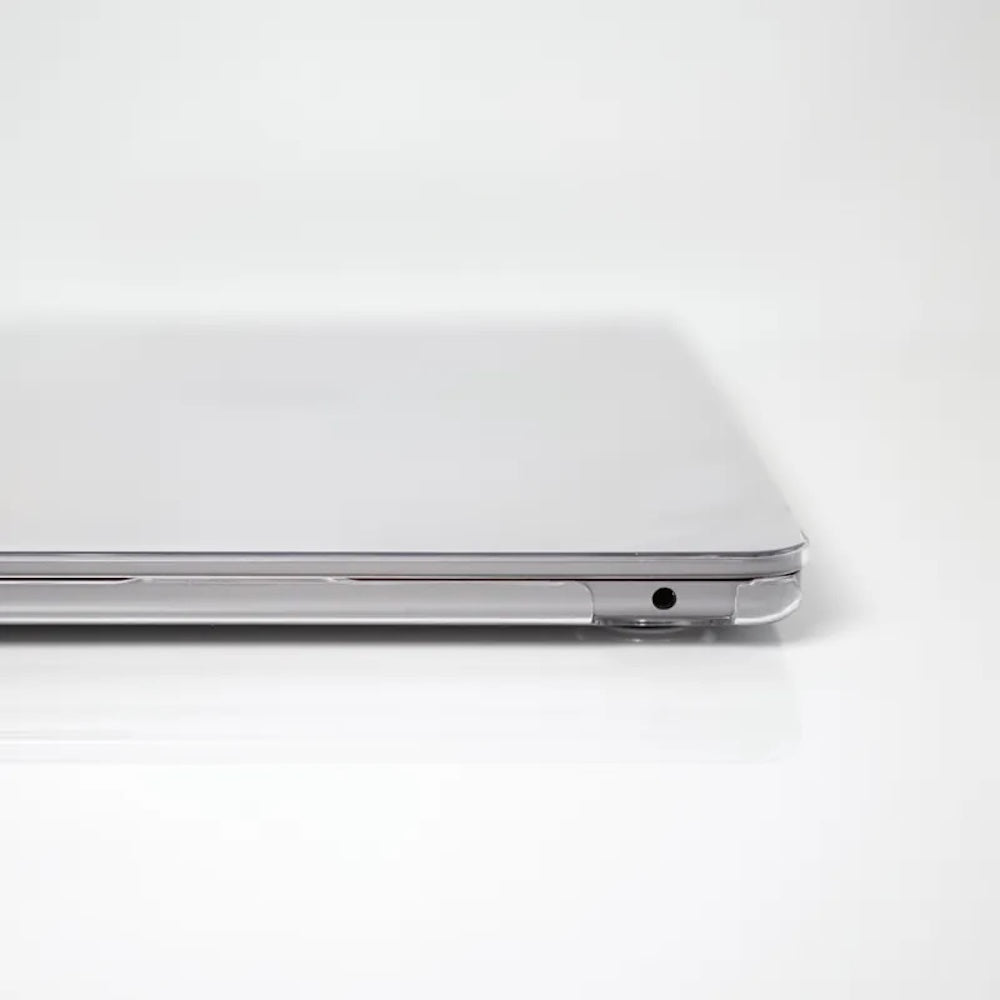 Monocozzi LUCID SLIM | Ultra Slim Polycarbonate Transparent Case for 15-inch MacBook Air M2/M3 - Clear