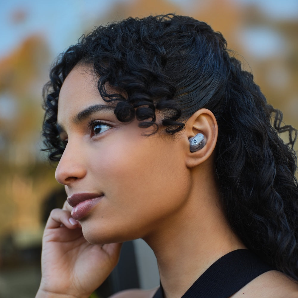 Beats Studio Buds + True Wireless Noise Cancelling Earbuds Transparent
