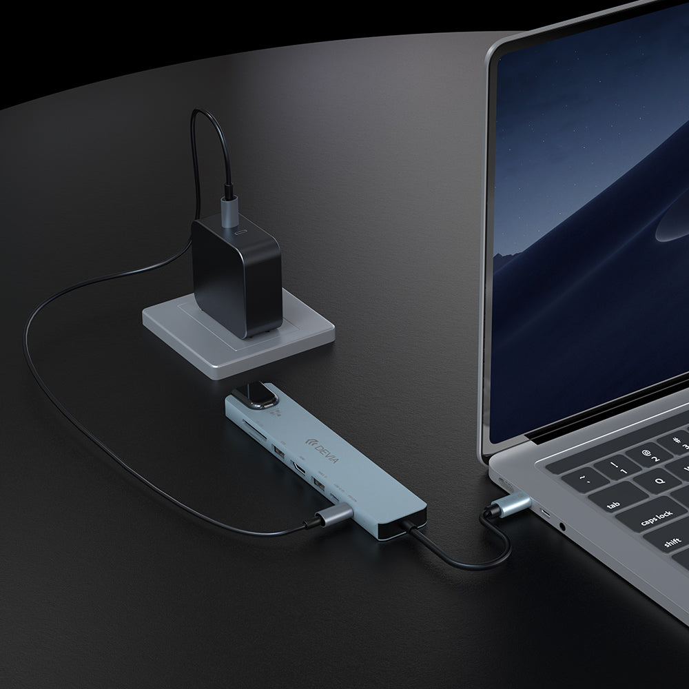 Devia Pro1 8-in-1 USB-C Hub - Gray