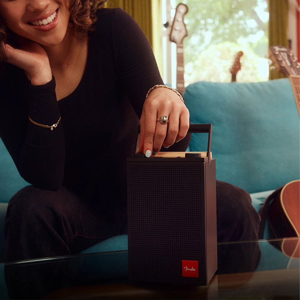 Fender Portable Wireless Speaker ELIE 6 Speaker Skyscraper Black