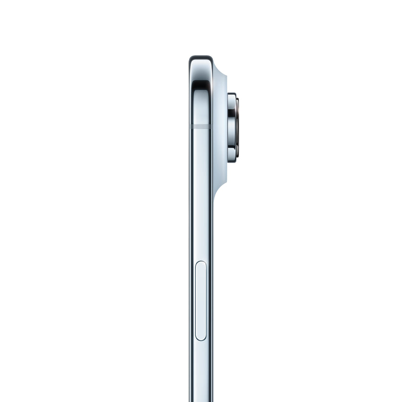 iPhone_Air_Sky_Blue_PDP_Image_Position_4_Design_Detail__SG-EN