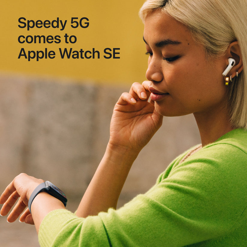 Apple_Watch_SE_3_44mm_LTE_Midnight_Aluminum_Sport_Band_Midnight_PDP_Image_Position_4__SG-EN