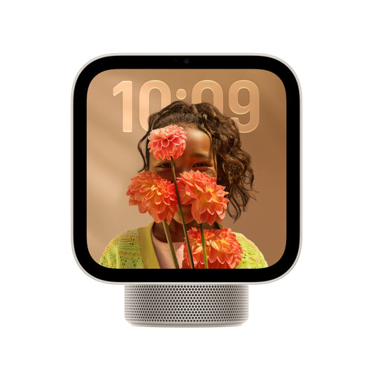 Apple_HomeView_Starlight_PDP_Image_Position_1__en-SG