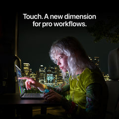 MacBook_Pro_PROLED_XDR_Display_14-in_M5_Max_Silver_PDP_Image_Position_4__en-SG
