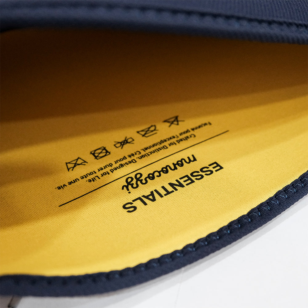 Monocozzi ESSENTIALS Tight Fit Sleeve MacBook Air 13/Pro 14 Royal Blue