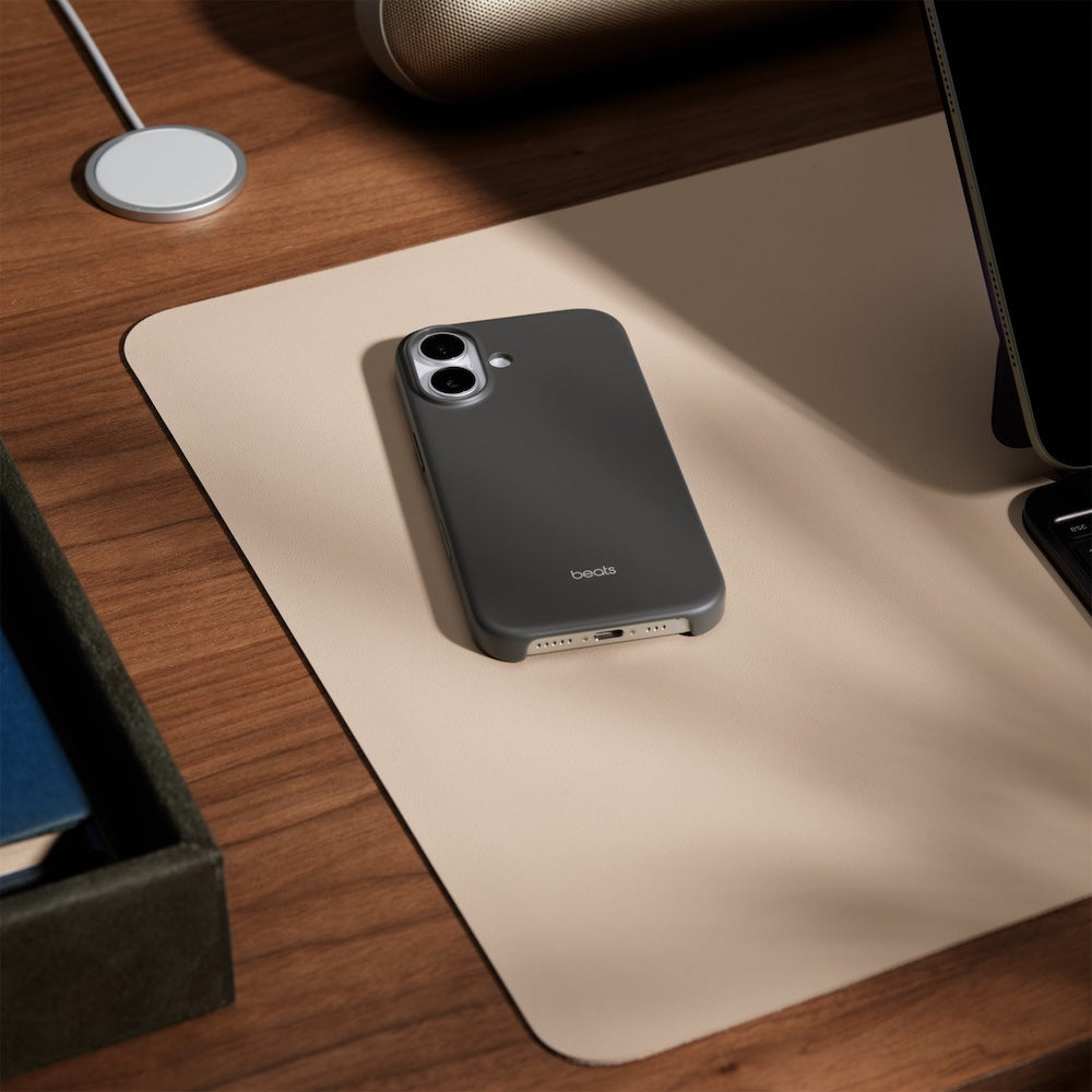 Beats Case with MagSafe and Camera Control for iPhone 17 - Granite Gray