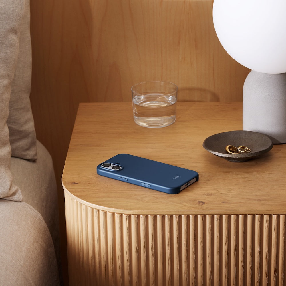 Beats Case with MagSafe and Camera Control for iPhone 17 - Bedrock Blue